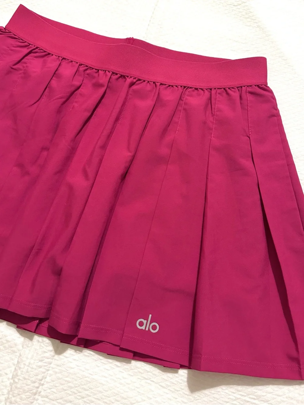 Alo Yoga Rare color💕 Varsity Tennis Skirt - Magenta Crush
